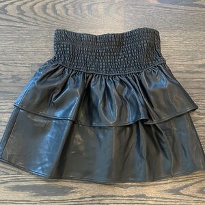 Hannah Banana Black Tiered Mini Skirt